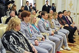 Призеры  XXIII зимних Олимпийских играх в Пхенчхане  Андрей Ларьков и Анна Нечаевская  награждены  орденами «Дуслык» и  «За заслуги перед РТ»