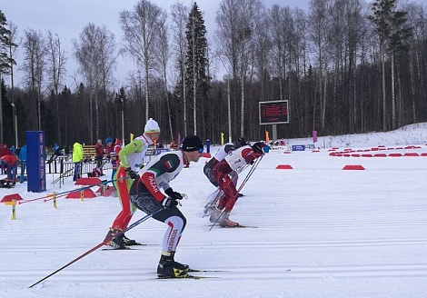 Татарстанская спортсменка Диляра Сабирзянова  стала серебряным призером чемпионата Приволжского федерального округа по лыжным гонкам.