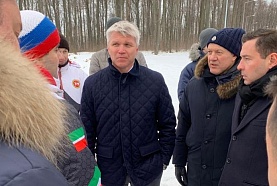Министр спорта РФ Павел Колобков ознакомился с  ходом строительства лыжно-биатлонного комплекса