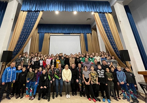 200 юных лыжников на "Пути чемпиона"